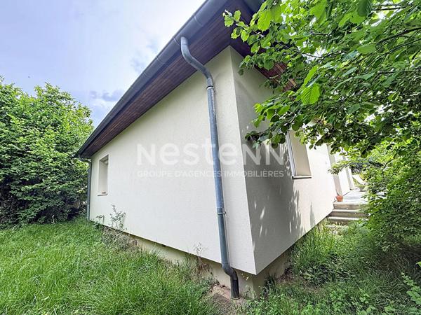 Maison individuelle type 5 pièces avec 3 chambres 2 garages et 2 place de parking - 69500 BRON