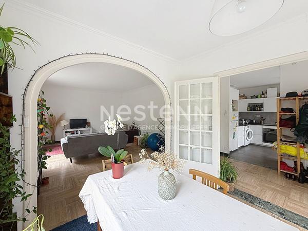 Maison individuelle type 5 pièces avec 3 chambres 2 garages et 2 place de parking - 69500 BRON