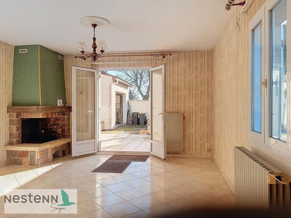 Maison à vendre en plein centre de Saint Sulpice de Royan à 10 minutes des plages de Royan.