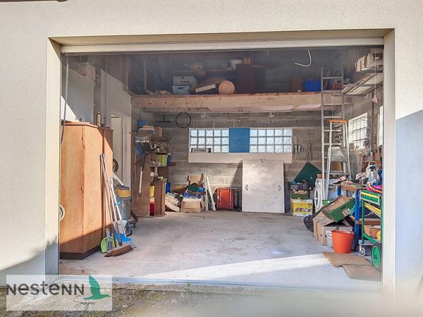 Maison à vendre en plein centre de Saint Sulpice de Royan à 10 minutes des plages de Royan.