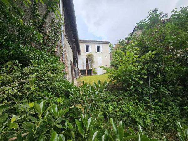 Maison à vendre 161 000 € Saint-Laurent-de-Neste 8 p 201 m² DPE G
