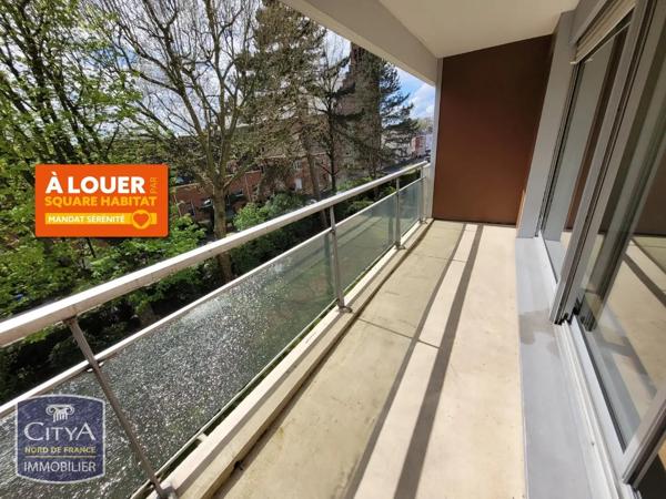 Appartement à louer 3 pièces 82.69m² Croix (59170)