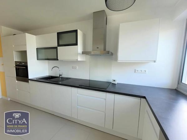 Appartement à louer 3 pièces 82.69m² Croix (59170)