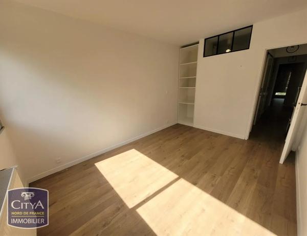 Appartement à louer 3 pièces 82.69m² Croix (59170)