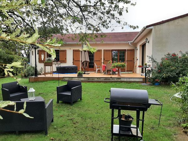 Maison à vendre à Beaulieu sous Bressuire - 6 pièces, 3 chambres