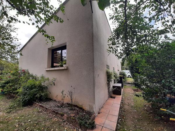 Maison à vendre à Beaulieu sous Bressuire - 6 pièces, 3 chambres