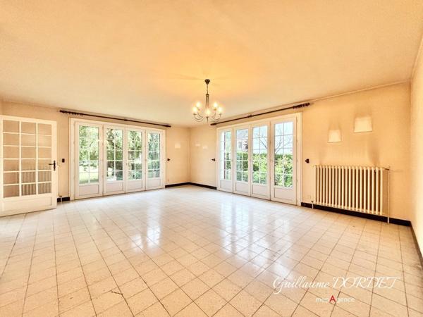 Maison à ARQUES-LA-BATAILLE, 76880 - 5 pièces 150m²