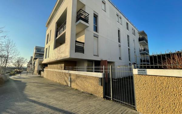 Stationnement à vendre    Saint-Michel-sur-Orge