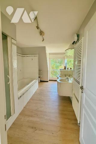 Maison 4 chambres, 176m²