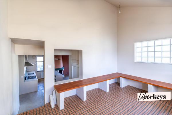 Appartement duplex à l'esprit maison avec terrasse de 40 m² et studio indépendant – Hyères Godillot
