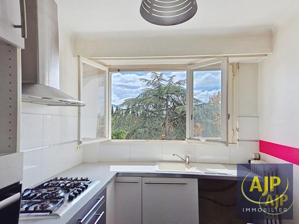 Appartement à vendre Nantes - 4 pièces, 86m² avec 2 chambre(s) à 265 000€ - AJP Immobilier Nantes Rond-Point de Rennes