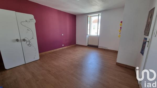 Maison à vendre 6 pièces 166 m² Saint-Yrieix-sur-Charente