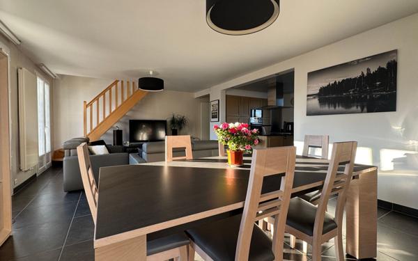 Maison à vendre    8 pièces • 166 m2 Pontault-Combault