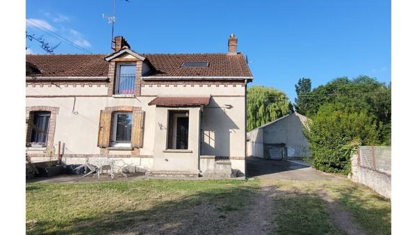 Maison: 100 m² hab, 3 ch, bureau, salle d’eau, garage, atelier / 721m²