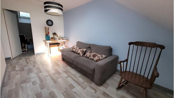 Maison: 100 m² hab, 3 ch, bureau, salle d’eau, garage, atelier / 721m²