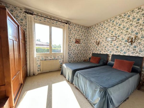 LIsle jourdain, maison de plain -pied T6 sur une parcelle de 1320mé