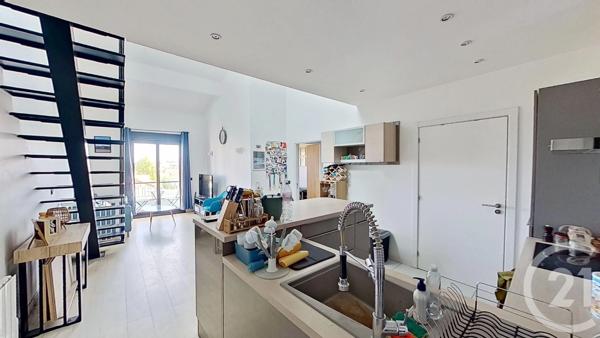 Appartement F3 à vendre  3 pièces - 69 m 2   LE PERREUX SUR MARNE  - 94