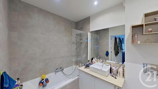 Appartement F3 à vendre  3 pièces - 69 m 2   LE PERREUX SUR MARNE  - 94