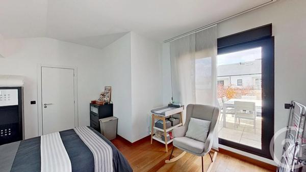 Appartement F3 à vendre  3 pièces - 69 m 2   LE PERREUX SUR MARNE  - 94