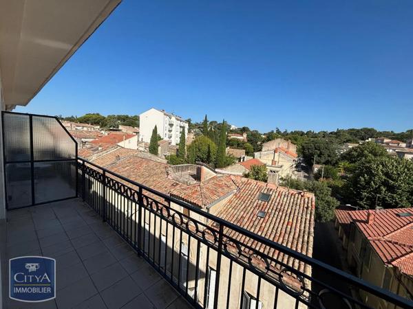 Appartement à louer 3 pièces 65.99m² Nîmes (30000)