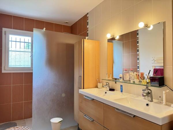 Maison traditionnelle Cozes 148 m²