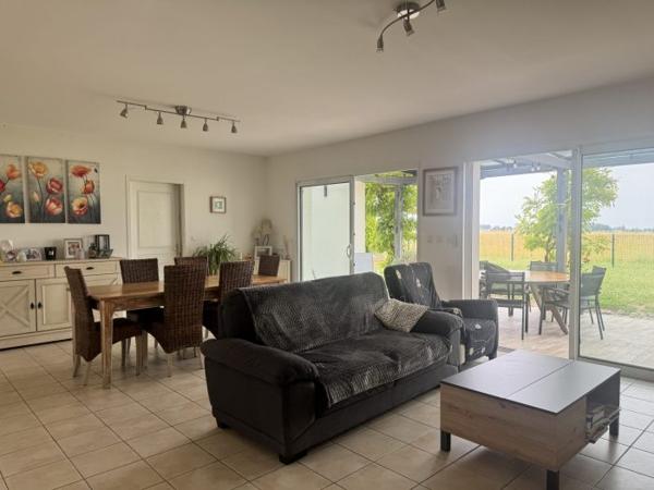 Maison traditionnelle Cozes 148 m²