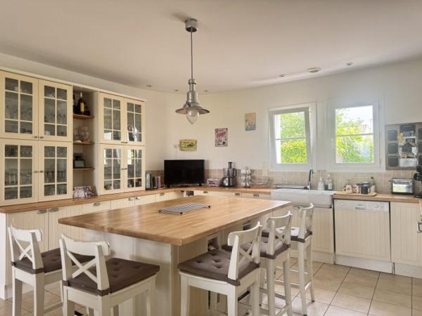 Maison traditionnelle Cozes 148 m²