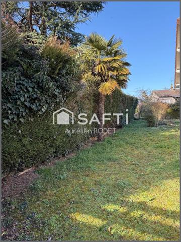 Maison sur sous sol intégral.