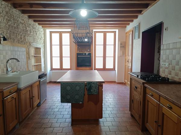 Maison de 1837 en très bon état parfaite pour une famille