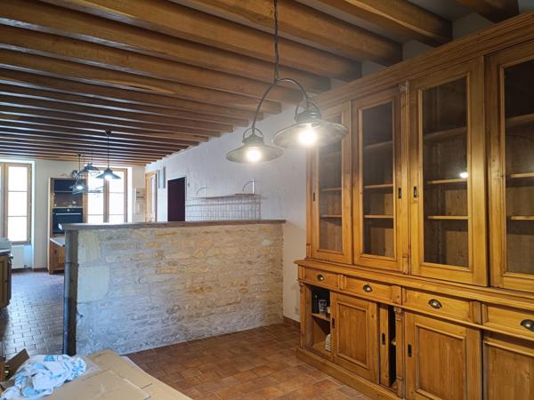 Maison de 1837 en très bon état parfaite pour une famille