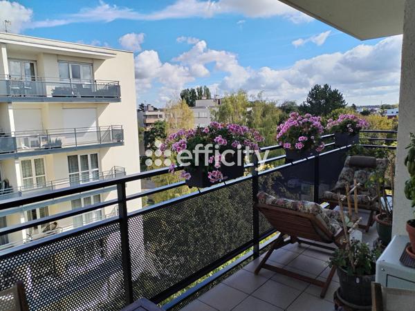 Appartement
         4 pièces
        - 92 m² Exclusivité 356 000 € *