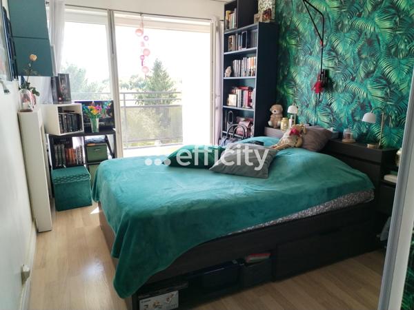 Appartement
         4 pièces
        - 92 m² Exclusivité 356 000 € *