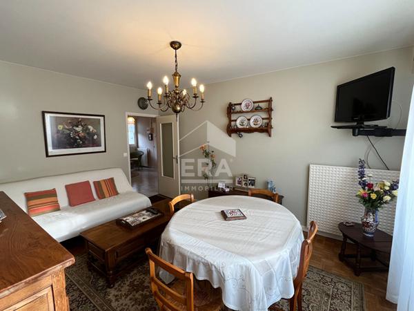 Appartement Sainte Foy La Grande intra-muros 76m² habitables 3 pièce(s) et garage