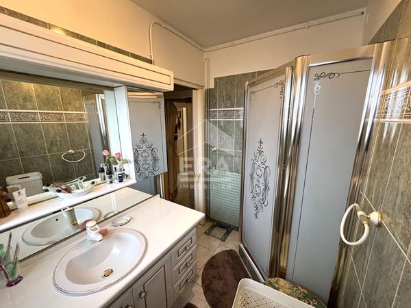 Appartement Sainte Foy La Grande intra-muros 76m² habitables 3 pièce(s) et garage