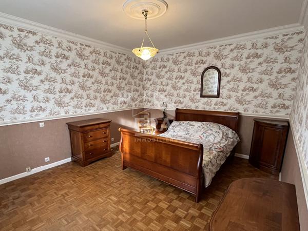 Appartement Sainte Foy La Grande intra-muros 76m² habitables 3 pièce(s) et garage