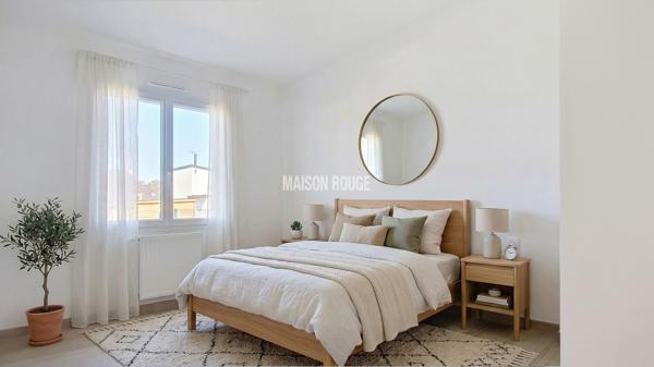 Maison neuve de plain-pied à 500 m de la plage de Pors Rand à Pleubian, double séjour lumineux et grande ouverture sur terrasse