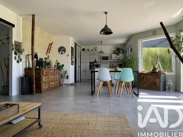 Maison à vendre 4 pièces 104 m² Saint-Julien-Innocence-Eulalie