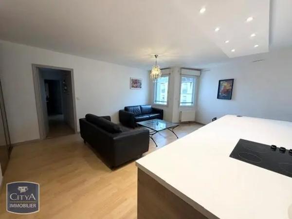 Appartement à louer 3 pièces 72.79m² Clermont-Ferrand (63000)