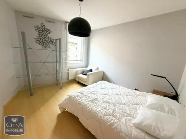 Appartement à louer 3 pièces 72.79m² Clermont-Ferrand (63000)