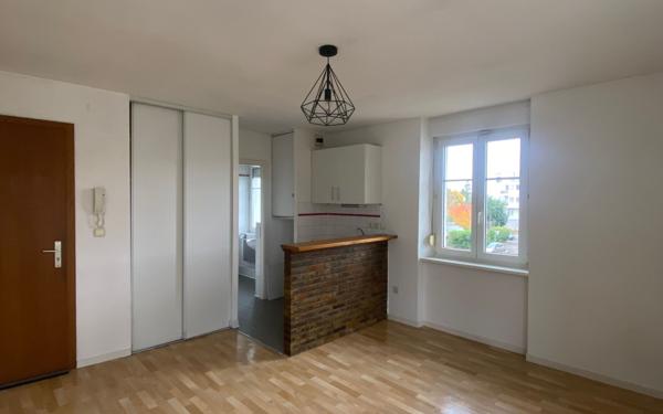 Appartement à louer    1 pièce •  Strasbourg