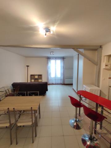 LIMOGES T1 MEUBLÉ DE 36 m² , Limoges