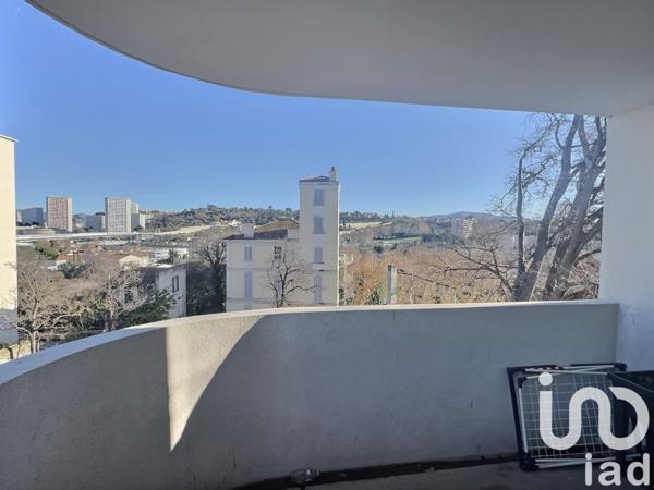 Appartement 3 pièces de 62 m² à Marseille (13013)