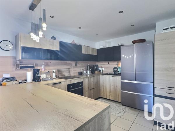 Appartement 3 pièces de 62 m² à Marseille (13013)