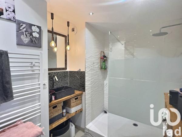 Appartement 3 pièces de 62 m² à Marseille (13013)