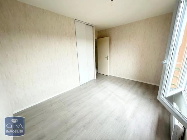 Appartement à louer 2 pièces 45.76m² Nevers (58000)