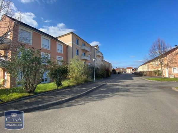 Appartement à louer 2 pièces 45.76m² Nevers (58000)