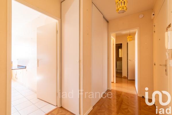 Appartement 3 pièces de 66 m² à Mantes-la-Jolie (78200)