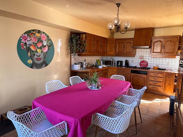 MAISON A CHAMBRES A VENDRE - proche CHABRIS