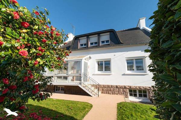 Maison à vendre |  Sainte-Sève |  6 pièces | 125 m²