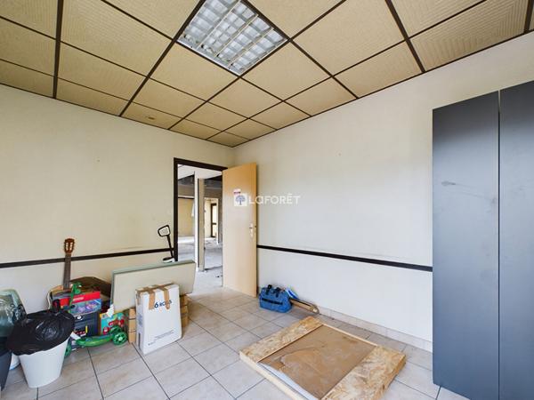 Achat local commercial Châteaulin - 5 pièce(s) - 155 m² - 139 900 €